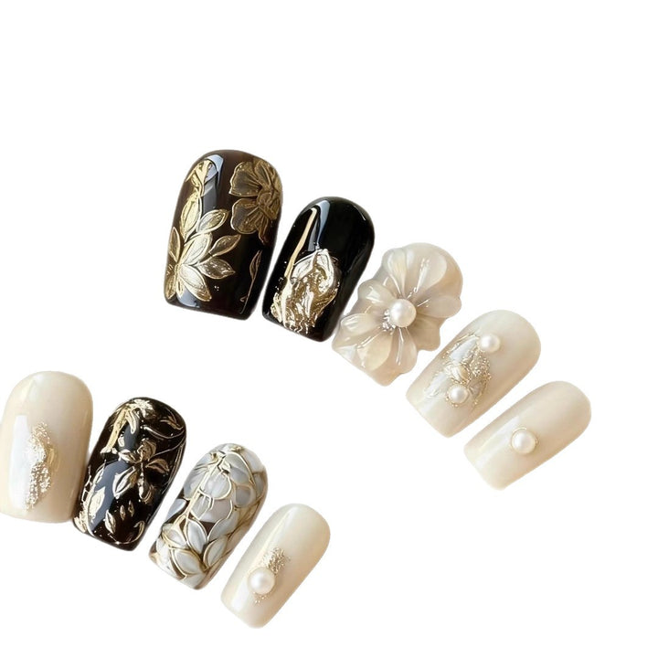 3D Floral Press-On Nagelkunstset mit elegant gestalteten Designs