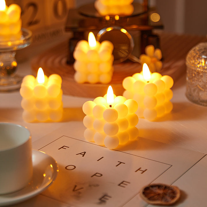 Elegante LED Teelichter mit geschwungenem Design Karnz