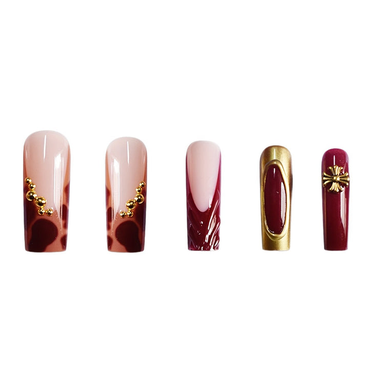 Glamouröse Acryl-Nagelkunst Karnz