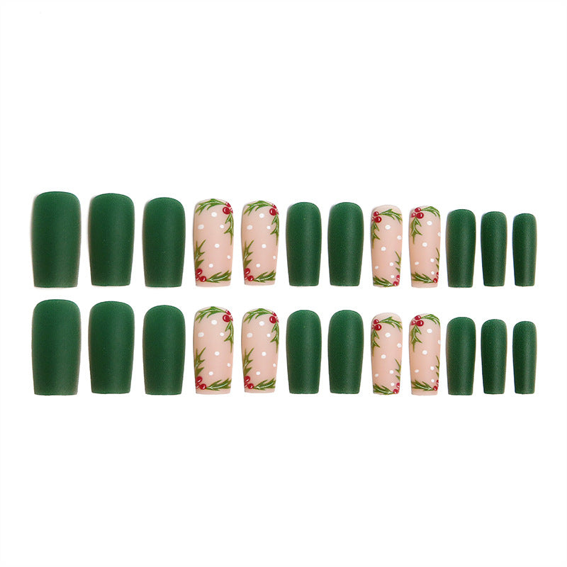 Kunstvolle Nagelspitzen mit botanischen Motiven Karnz