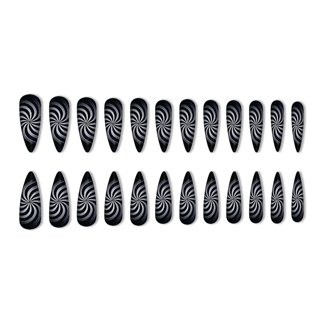 Künstlerisches Spiralmuster Nagelverlängerungen Karnz