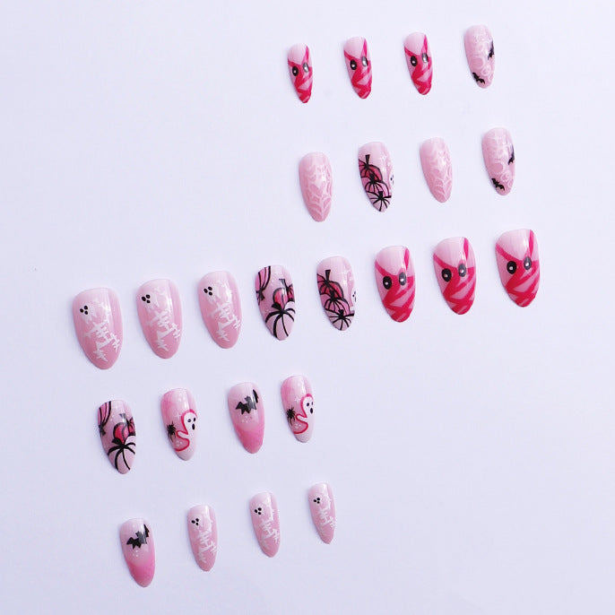 Verspielte Halloween-Themen Nagelkunst
