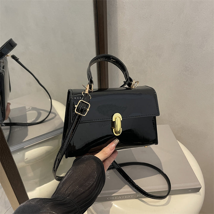 Luxuriöse Lackleder-Tasche