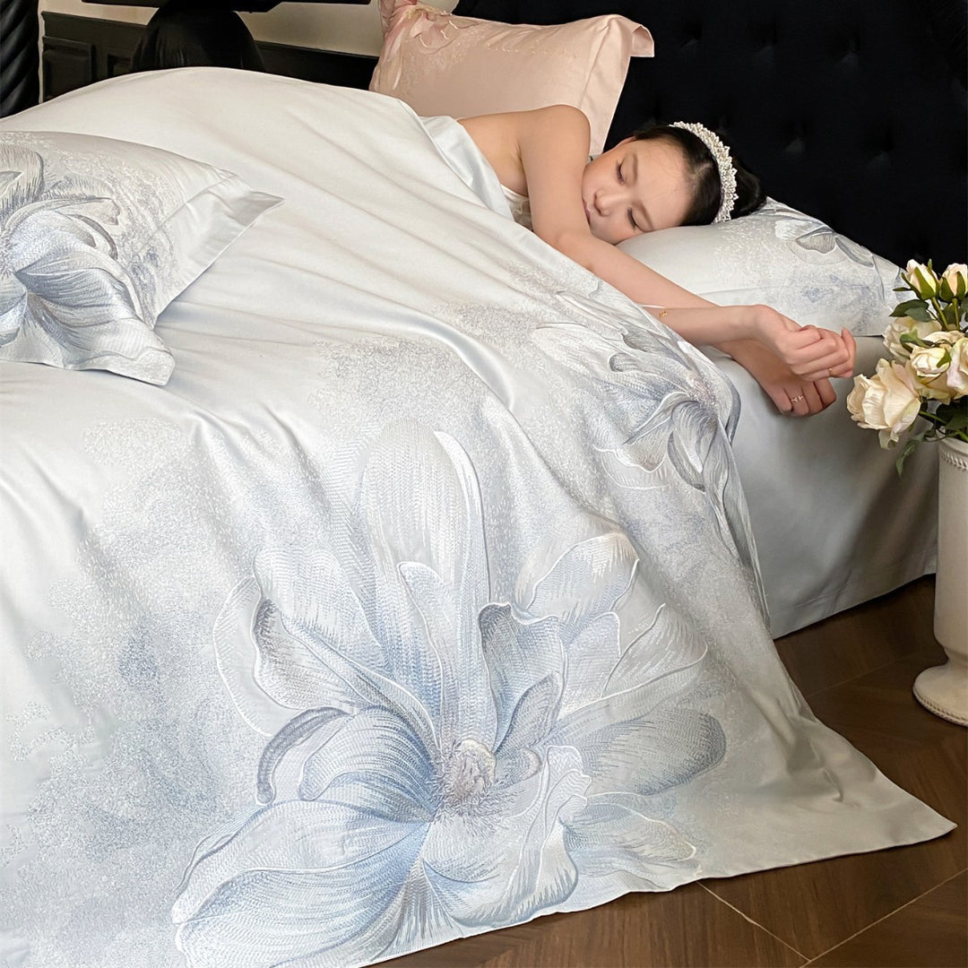 Ultra-Soft Seidengemütliches Floral Jacquard Bettbezug-Set mit gesticktem Blütenmotiv