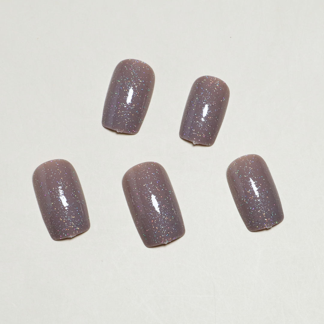 Glitzerhaltiges Press-On Nagelset Karnz