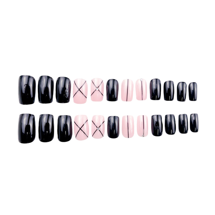 Stylische Geometrische Muster Nail Art Karnz