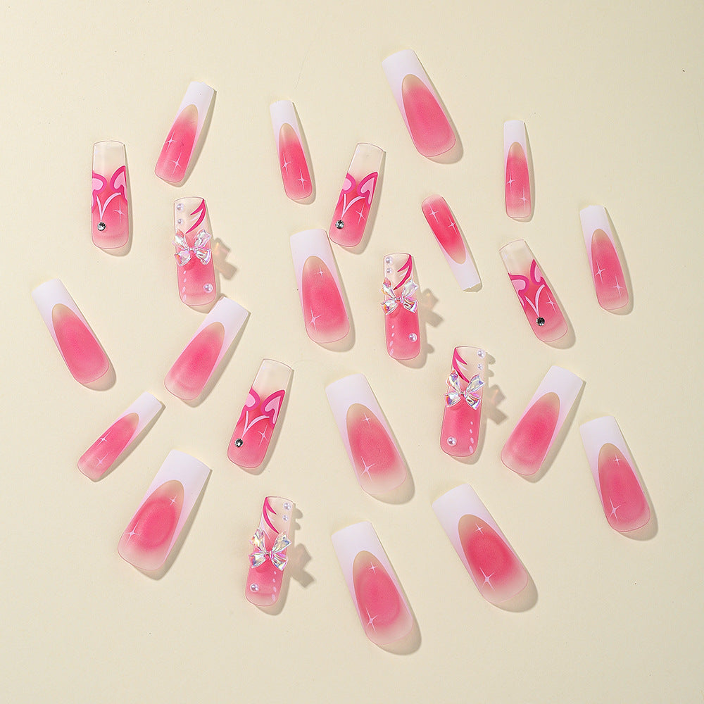Kreative 3D Herz-Design Nagelkunst Erweiterungen Karnz