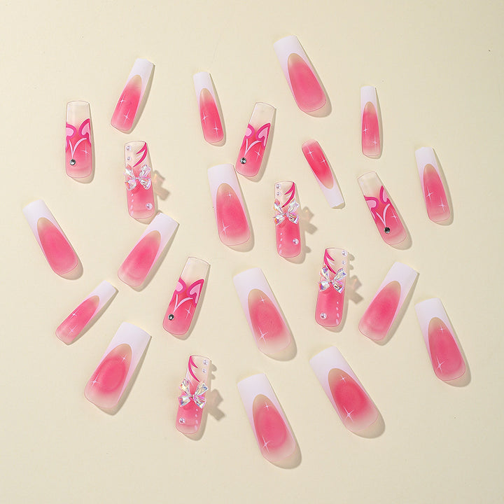 Kreative 3D Herz-Design Nagelkunst Erweiterungen Karnz
