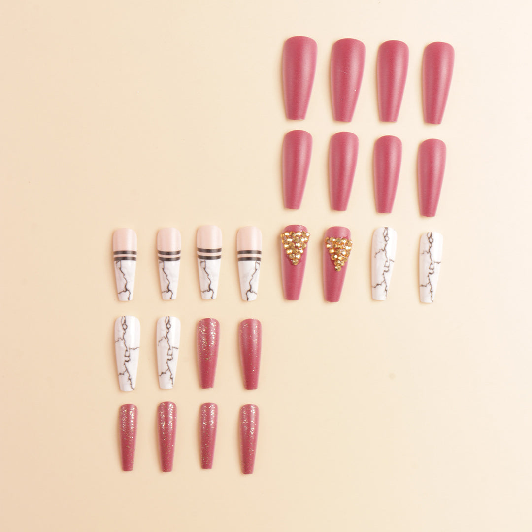 Elegantes Marmormuster Press-On Nagelkunst-Set Karnz