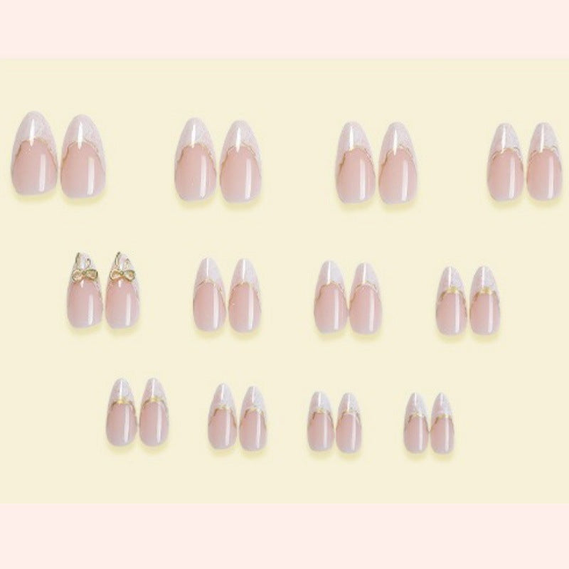 Elegantes dekoratives Nail Art Set Karnz