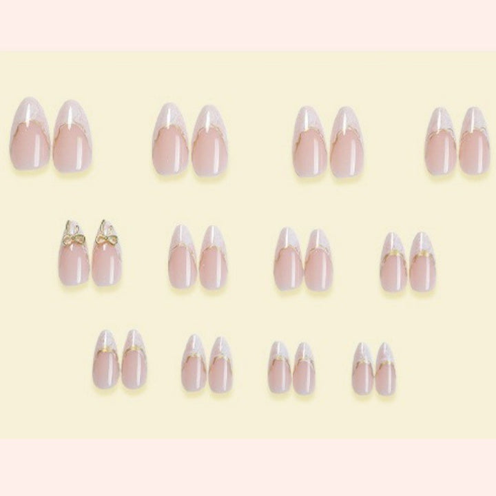 Elegantes dekoratives Nail Art Set Karnz
