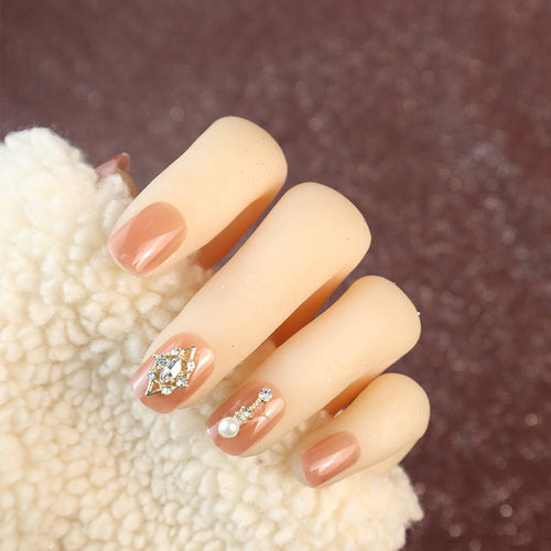 Elegantes Dekoratives Press-On Nagelset