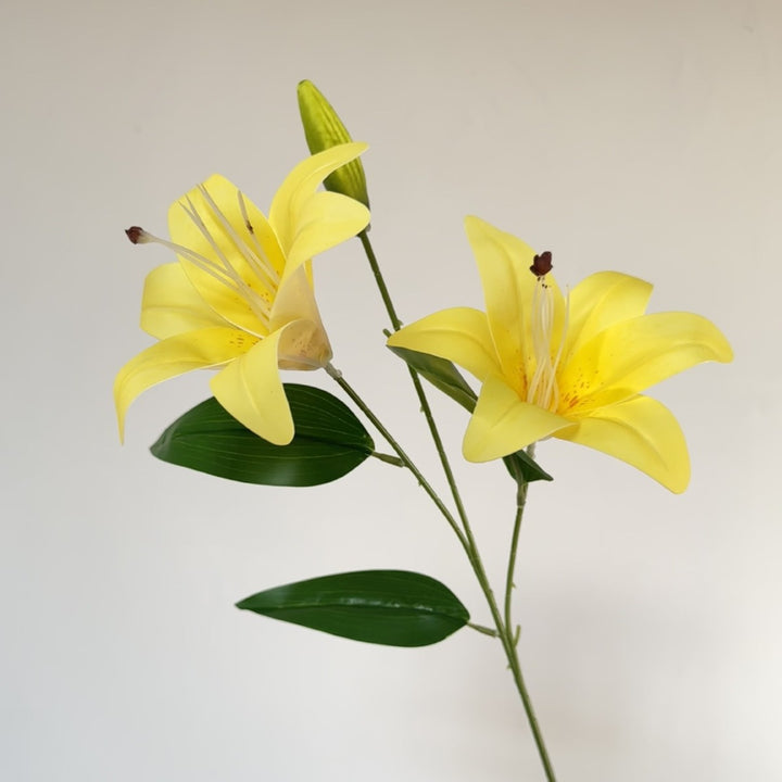 Künstlicher Lilienzweig mit detailgetreuen Blüten Karnz