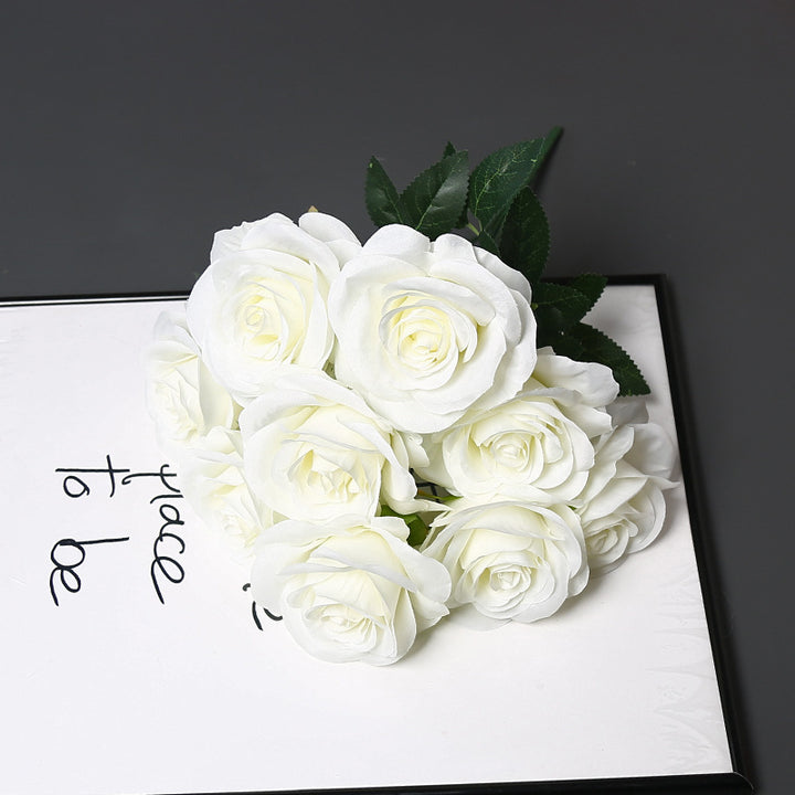 Dekorative Blumen für die Heimdekoration