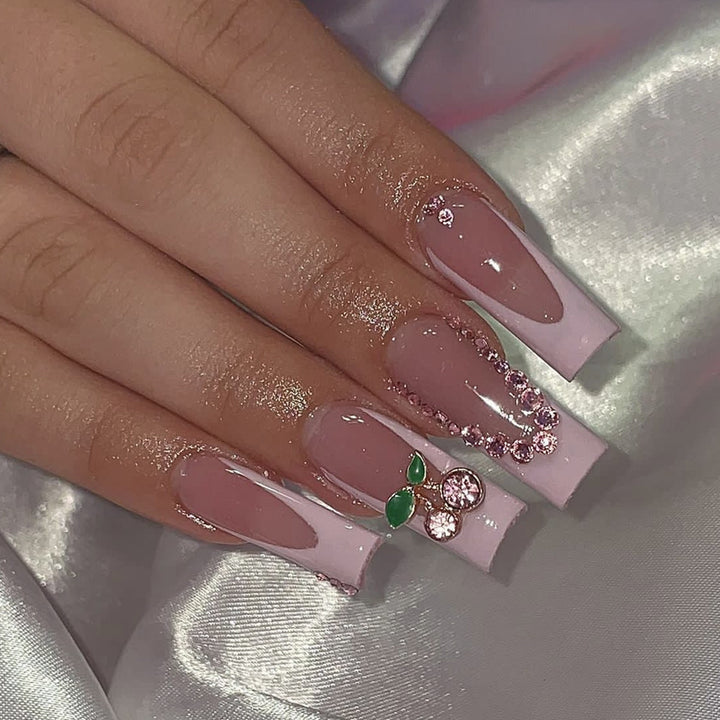 Dekorative Nagelspitzen Kollektion Karnz