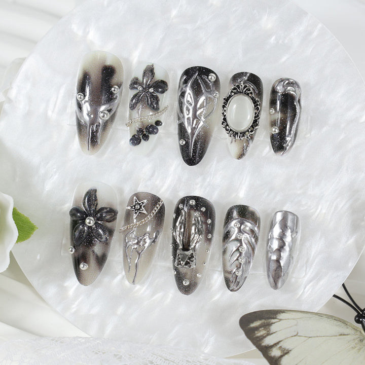 Künstliche Nagelspitzen mit glamourösem Schwarz-Weiß-Design Karnz