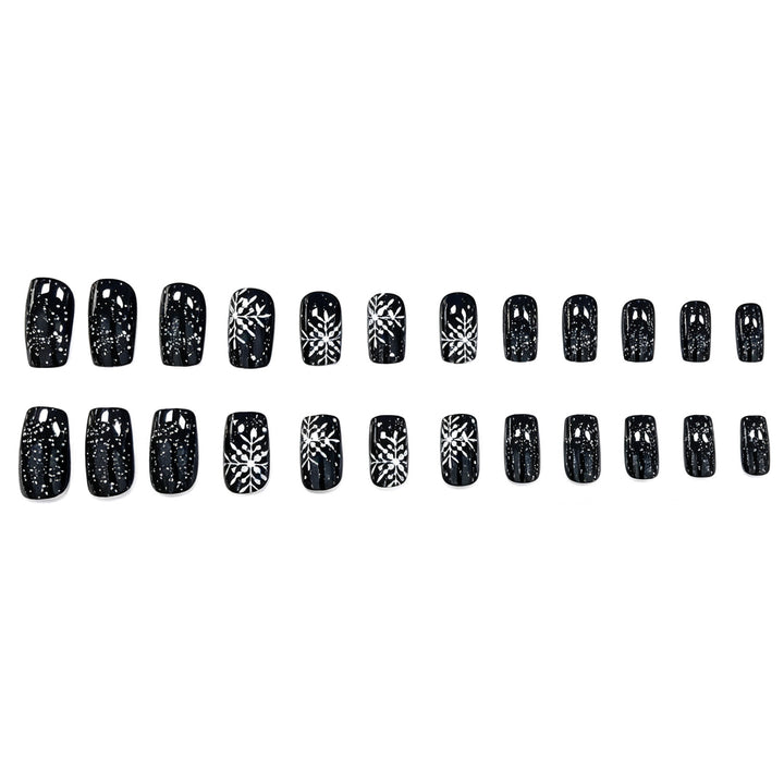 Festliche Schneeflocken Nagelkunst Karnz