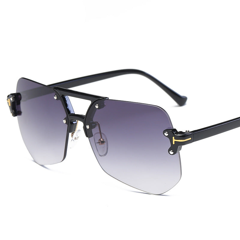 Damen Modische Sonnenbrille im futuristischen Design Karnz