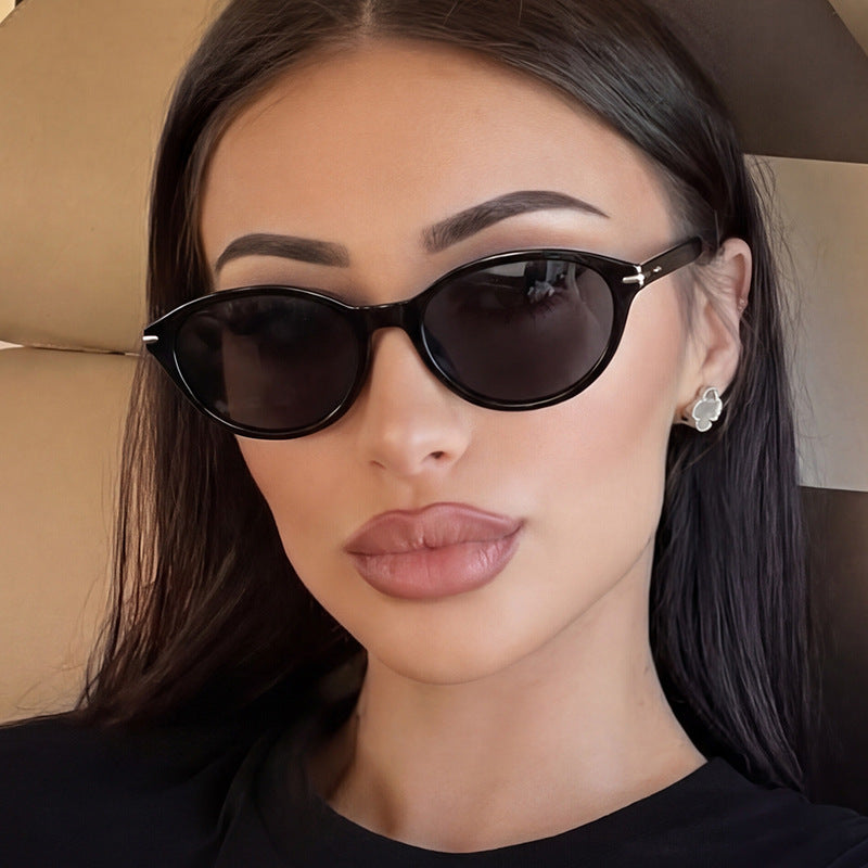 Damen Designer-Brille im stilvollen Katzenaugen-Design Karnz