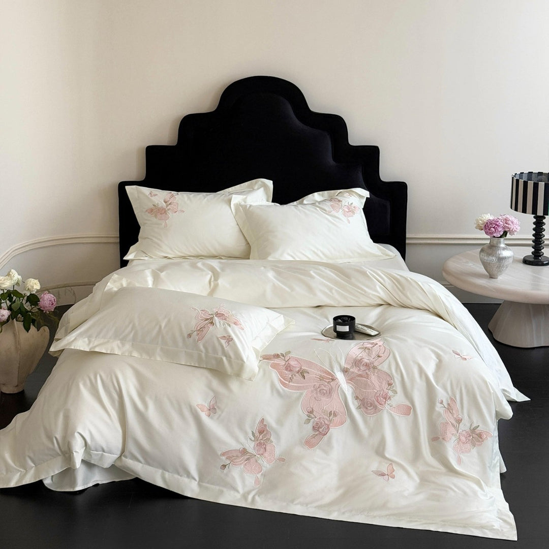 Bestickte Schmetterlings-Baumwoll-Satin Bettwäsche Set mit zarten floralen Stichen
