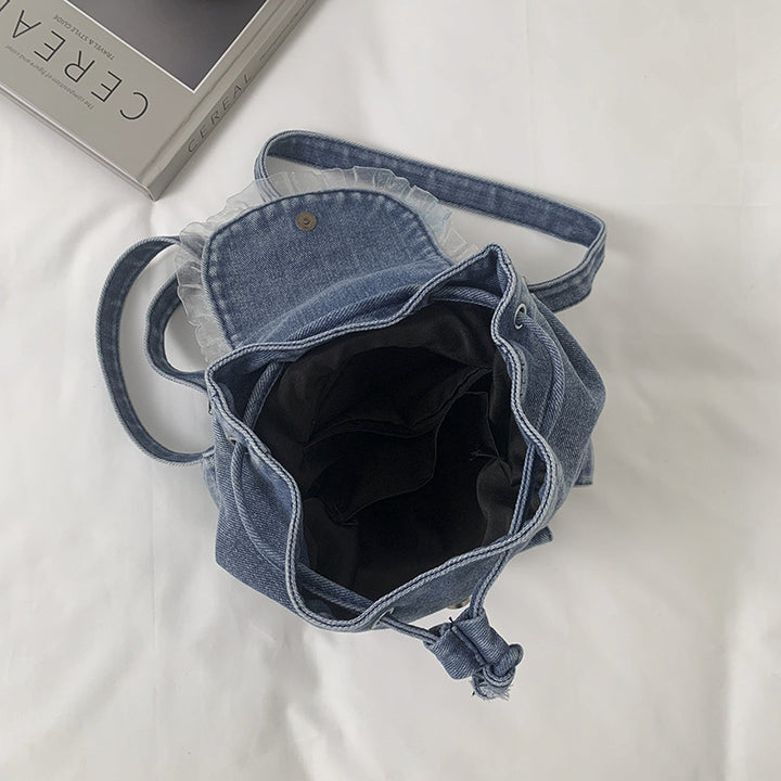 Vintage-inspirierter Rüschdenim-Rucksack