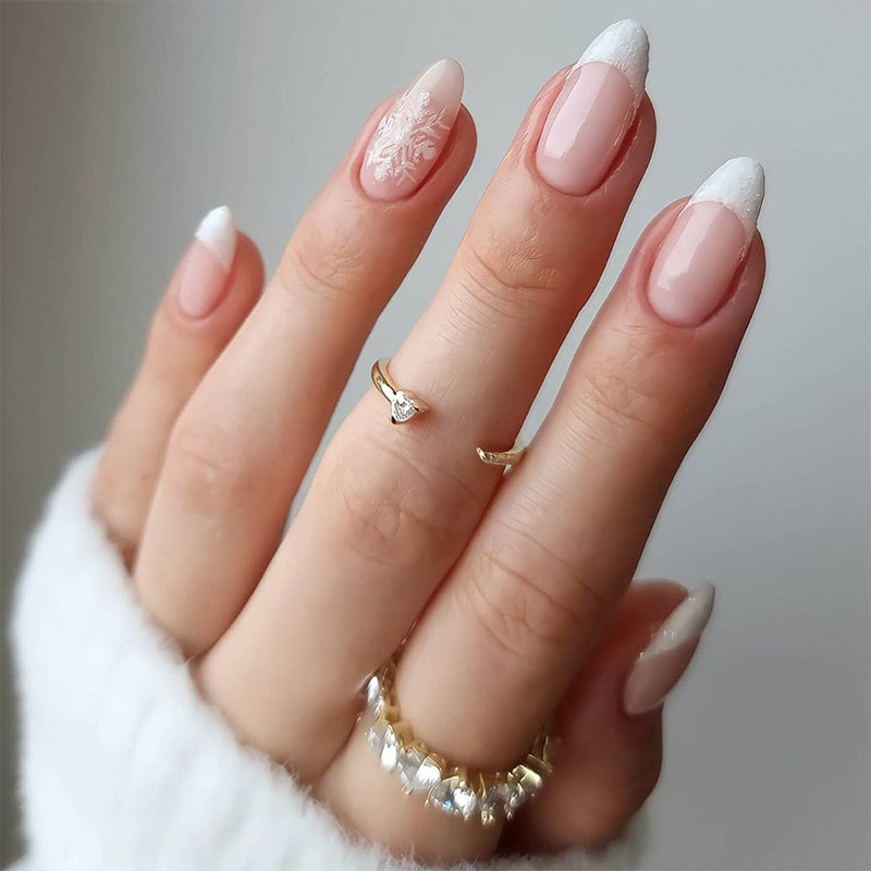 Elegante French Maniküre Karnz
