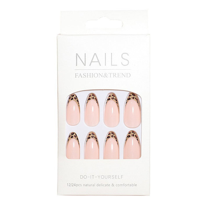 Stylisches Press-On Nail Set Karnz