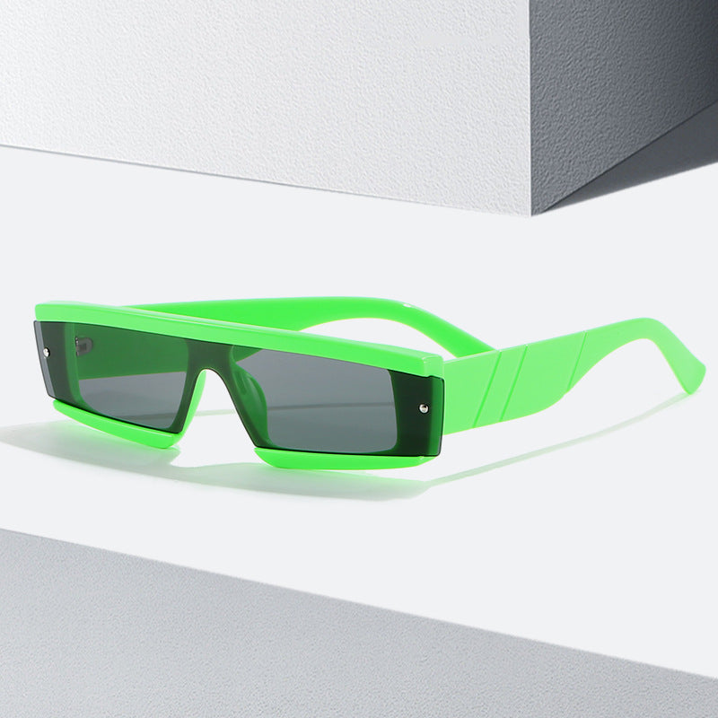 Damen futuristische Sonnenbrille im kantigen Design Karnz