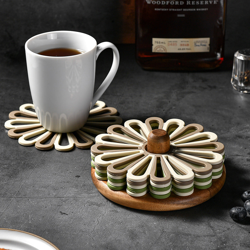 Elegante Silikon-Untersetzer Im Floralen Design Karnz
