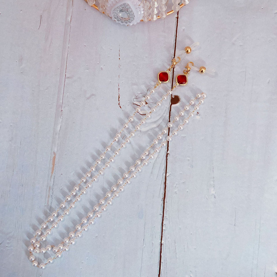 Elegante Perlenkette mit Goldenen Akzenten Karnz