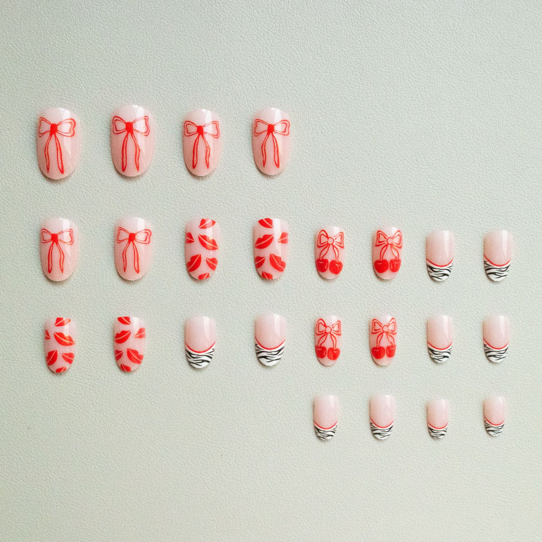 Künstlerisches Schleifen- und Kuss-Nagelkunst-Set
