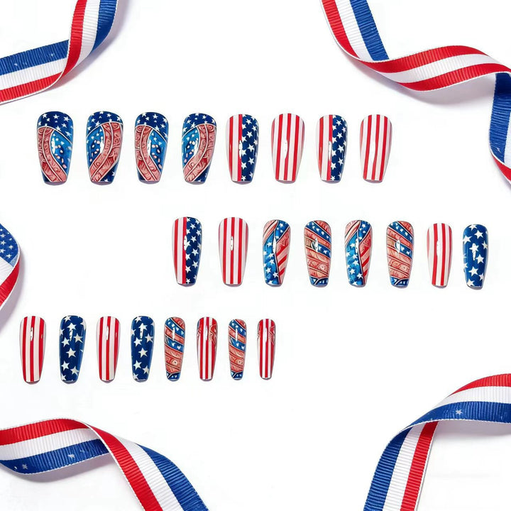 Kunstnägel mit Kreativen Patrioten-Motiven Karnz