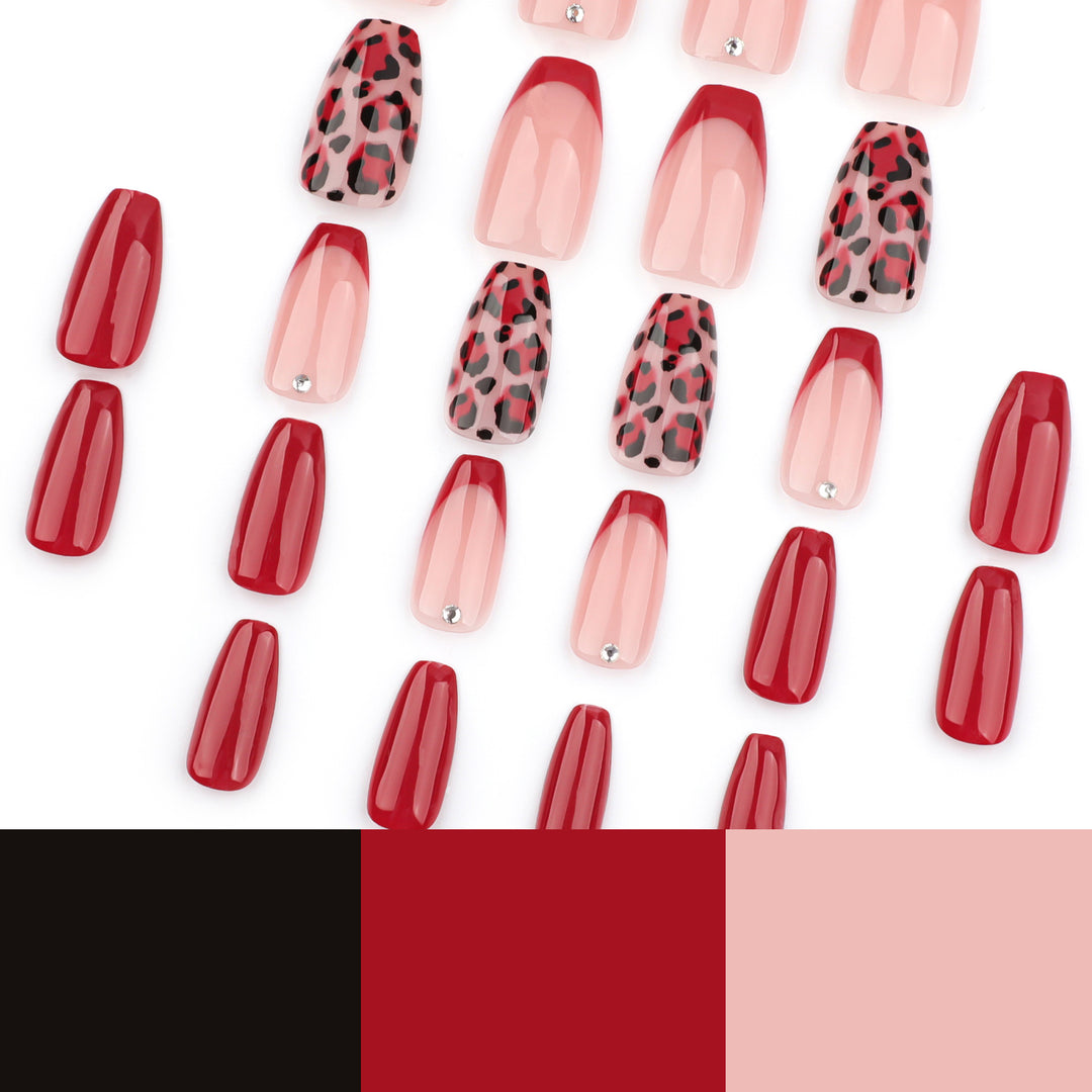 Künstliche Nagelkunst mit eleganten Leopardenmustern Karnz