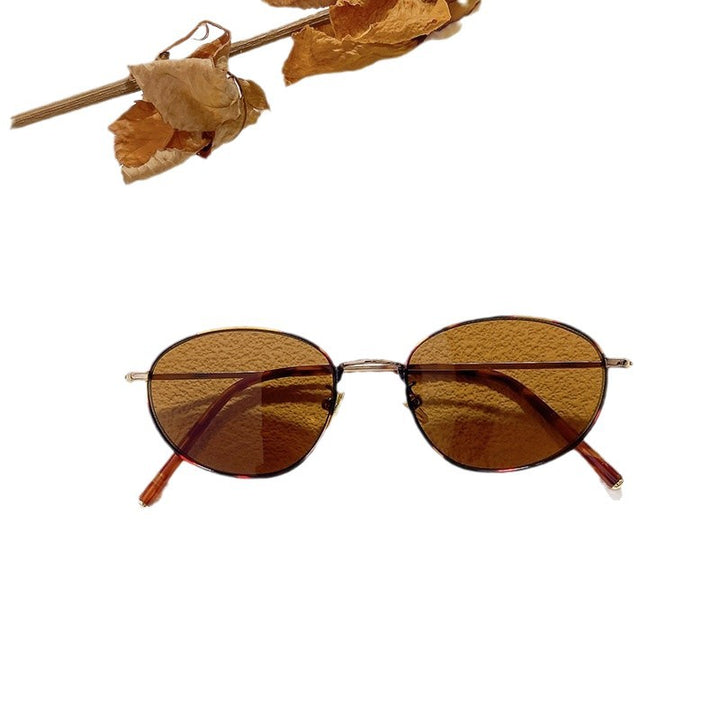 Modische Brille Im Eleganten Design Karnz