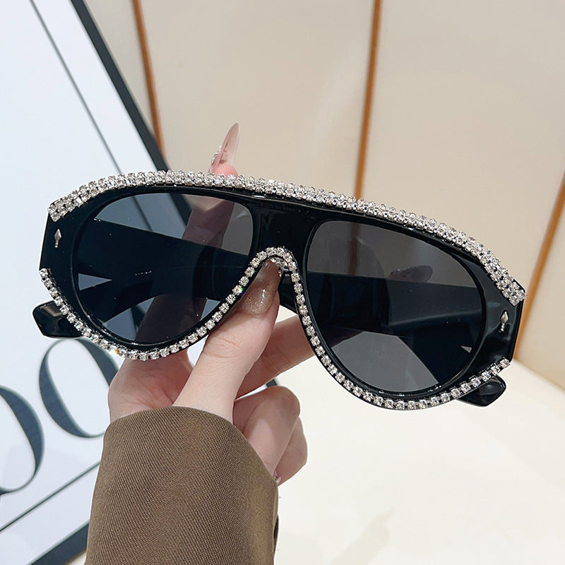 Luxuriöse Übergroße Strasssonnenbrille Karnz