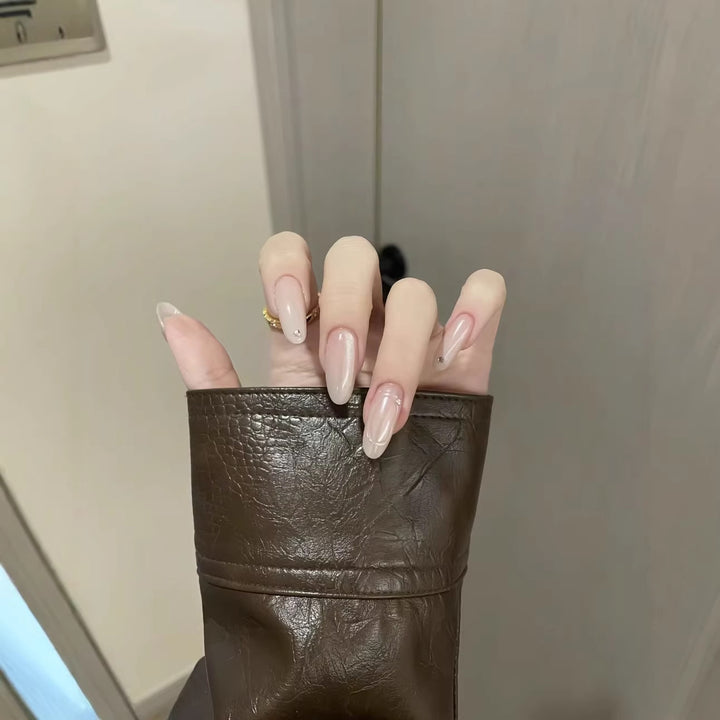 Modische Nagelkunst