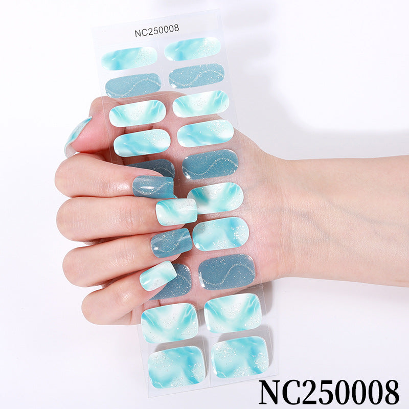 Stylische Nagelkunst Wraps