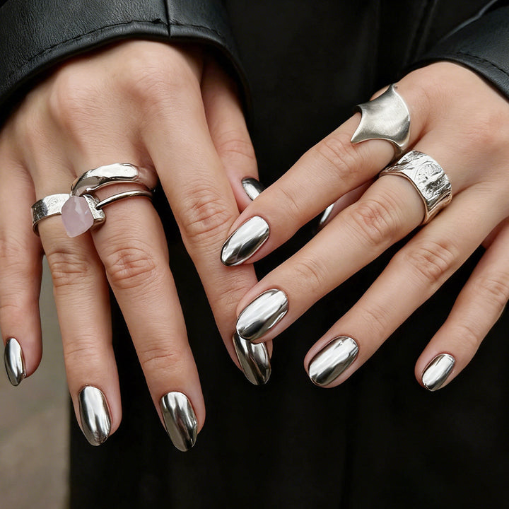 Metallic Finish Nail Art Karnz