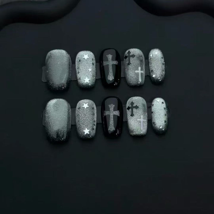 Gothic-inspirierte Press-On Nail Art Set Karnz