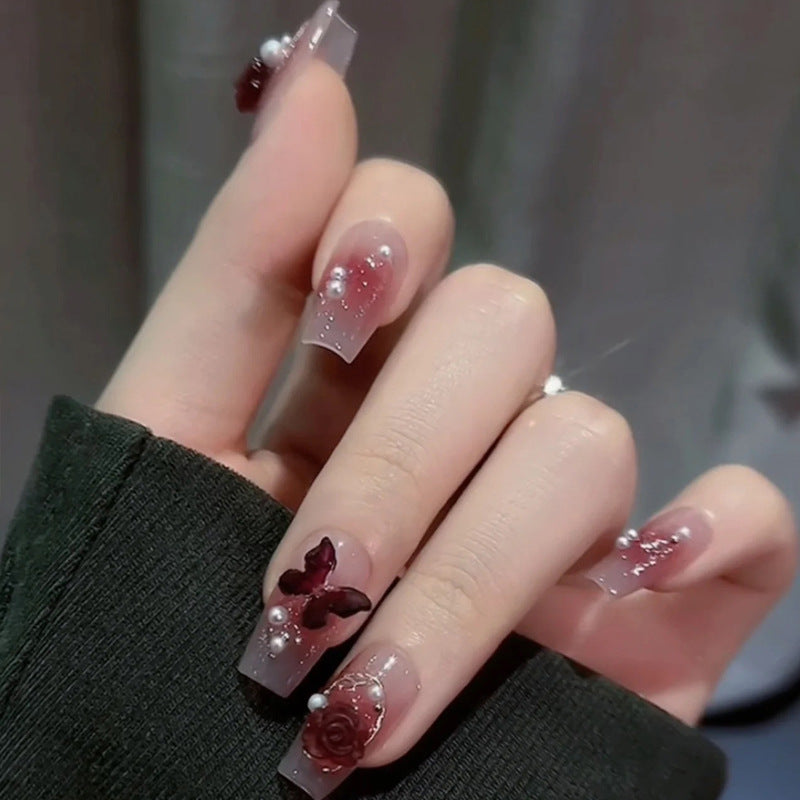 Dekorative Press-On Nagelkunst mit eleganten schwarzen Spitzen Karnz