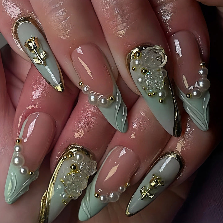 Dekorative Stiletto Press-On Nagelkunst Erweiterungen Karnz