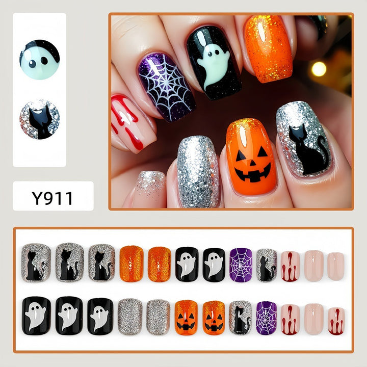 Kreatives Halloween Nagelset Karnz