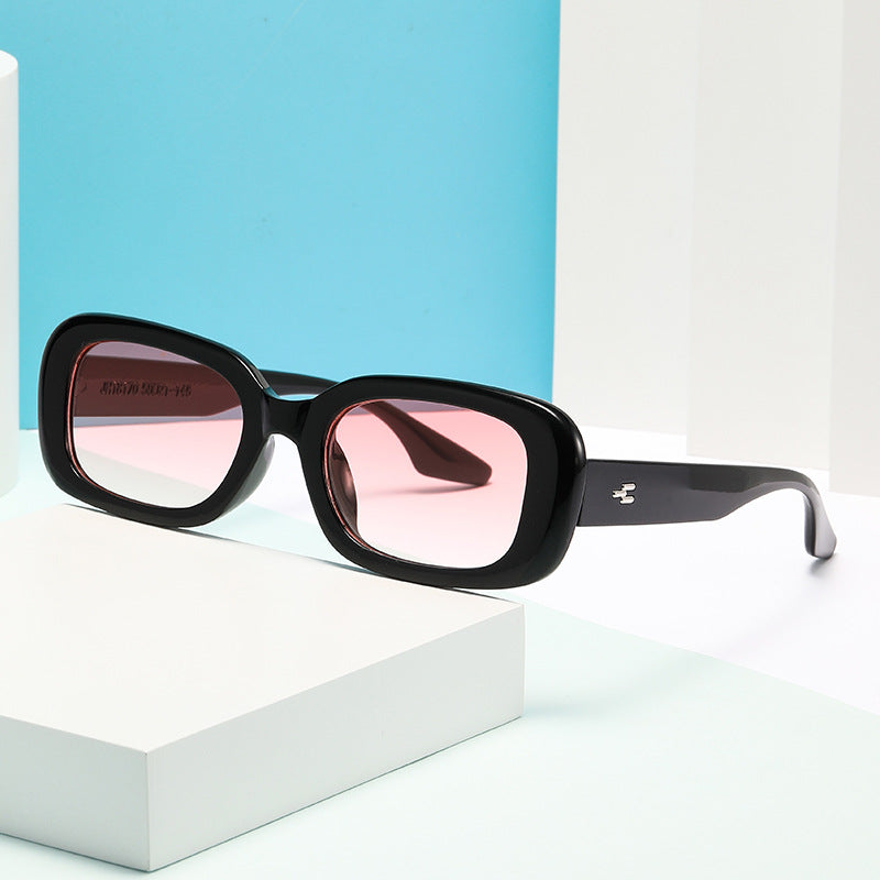 Damen modische quadratische Sonnenbrille mit breitem Rahmen und UV-Schutz Karnz