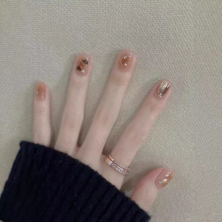 Künstlerisches Herz-Themen Press-On Nagelset