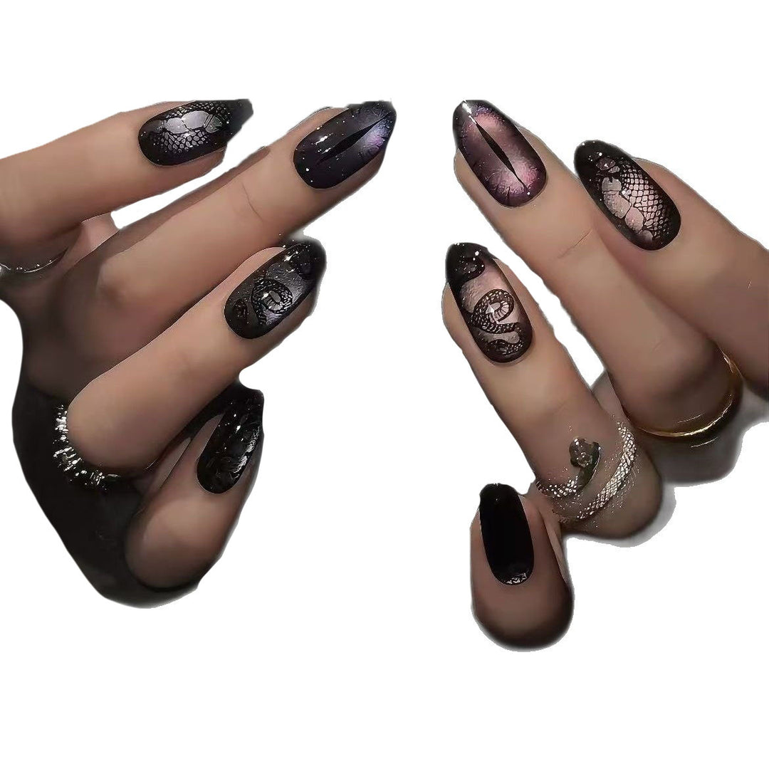 Künstlerisches von der Gotik inspiriertes langes Press-On-Nagel-Set Karnz
