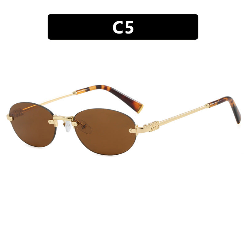Damen modische Sonnenbrille mit ovalem Rahmen und edlen Akzenten Karnz