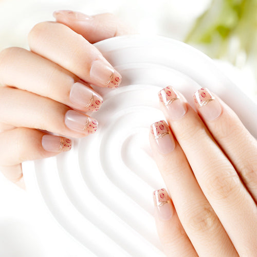 Stylisches Künstlerisches Press-On-Nagelset Karnz