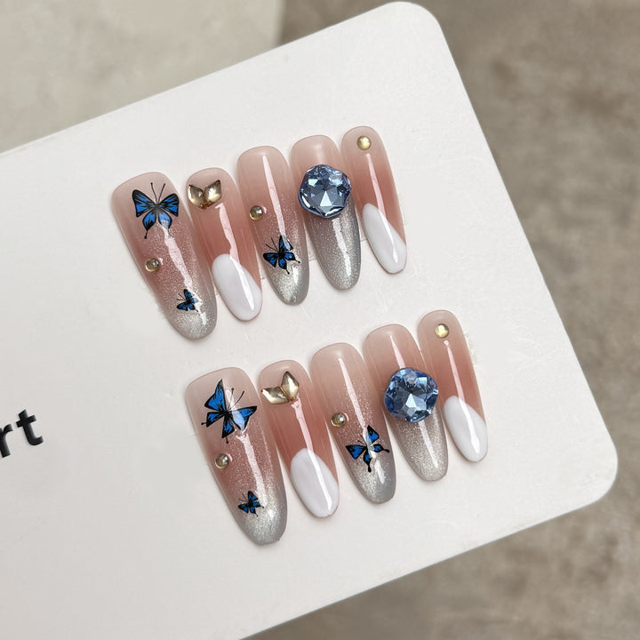 Dekorative Strass Press-On Nagelverlängerungen Karnz