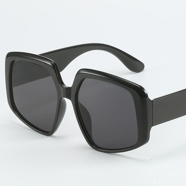 Damen moderne quadratische Sonnenbrille mit hochwertigen UV-Schutztechnologien Karnz