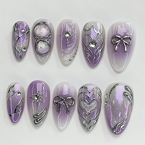 Künstlerisches Press-On Nagelset mit eleganten Blumenmustern Karnz